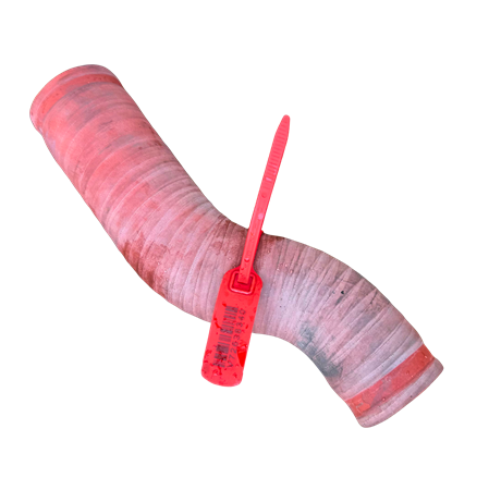 Tryckslang från laddtryckskylare till turbon